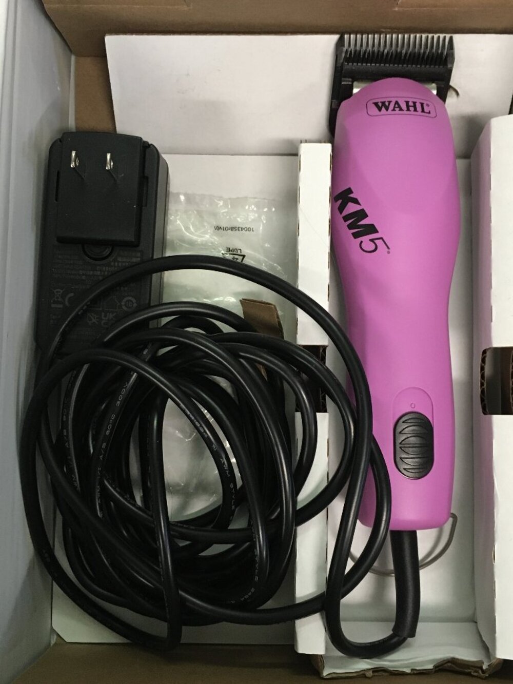 Wahl KM5 2 Speed Brushless Motor Dog Clipper Pink w/ 7F blade